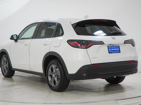 Certified 2026 Honda HR-V LX image 7
