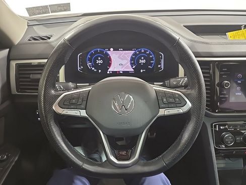 Used 2021 Volkswagen Atlas SEL R-Line image 9