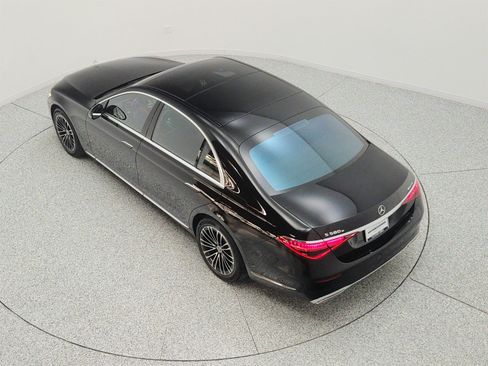 Used 2023 Mercedes-Benz S 580e 4MATIC Sedan image 28
