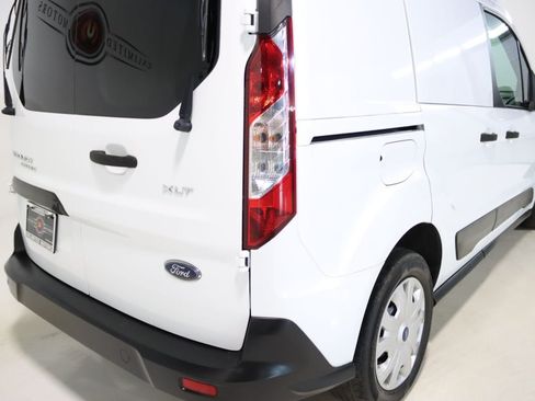 Used 2019 Ford Transit Connect XLT FWD image 8