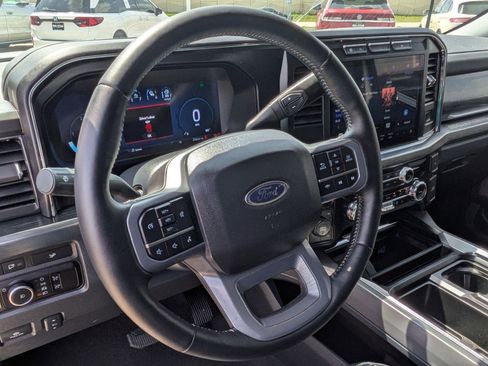 Used 2024 Ford F250 Lariat image 11