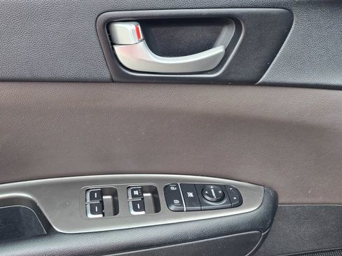 Used 2019 Kia Optima LX FWD image 10