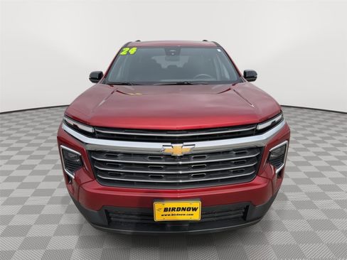 Used 2024 Chevrolet Traverse LT w/ Trailering Package AWD/4WD image 7