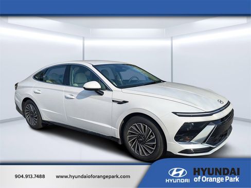 New 2025 Hyundai Sonata SEL image 1