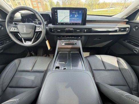 New 2026 Lincoln Aviator Reserve AWD/4WD image 9