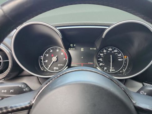 Used 2020 Alfa Romeo Giulia w/ Quick Order Package 22K Sport image 11