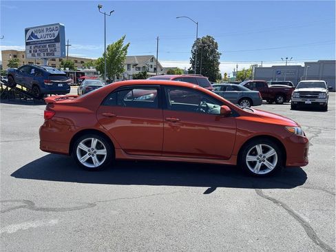 Used 2013 Toyota Corolla S Special Edition FWD image 6