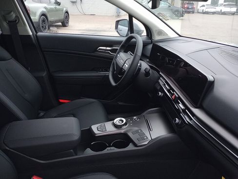New 2026 Kia Sportage EX image 7