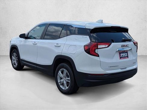Used 2024 GMC Terrain SLE AWD/4WD image 7