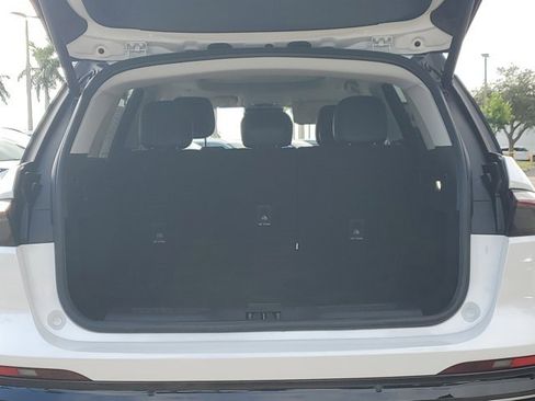 Certified 2024 Lincoln Nautilus Reserve w/ Equipment Group 202A image 10