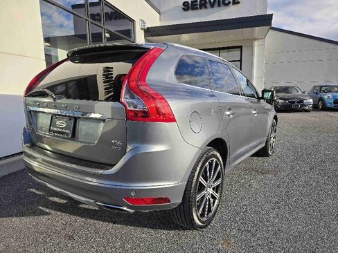 Used 2017 Volvo XC60 T6 Inscription w/ Preferred Option Package image 3