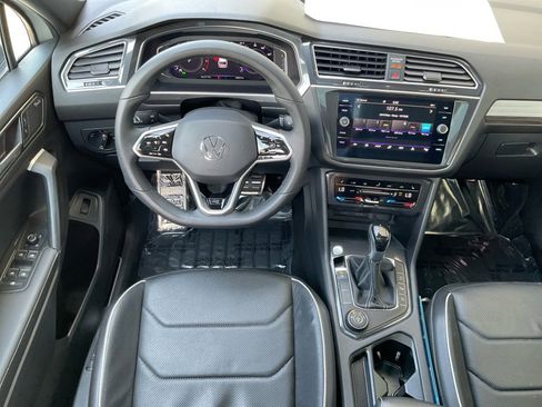 Used 2022 Volkswagen Tiguan SEL R-Line AWD/4WD image 37