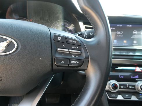 Used 2020 Hyundai Elantra Value Edition w/ Cargo Package (C1) FWD image 20