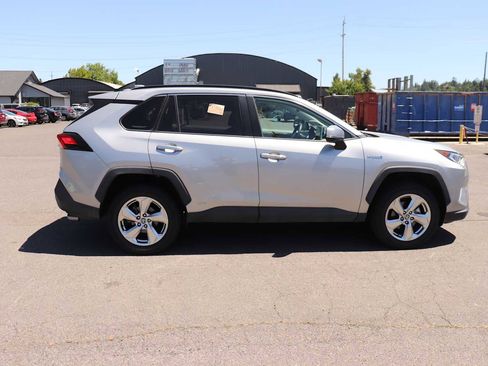 Certified 2021 Toyota RAV4 Limited AWD/4WD image 4