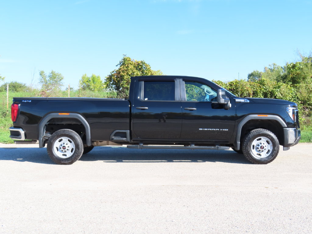 Used 2024 GMC Sierra 2500 Pro AWD/4WD image 2