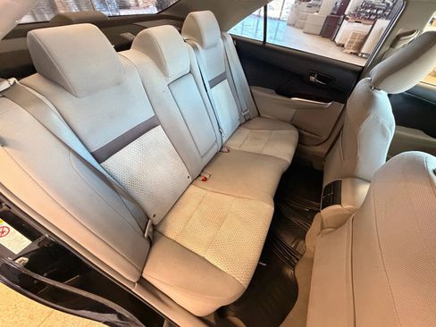 Used 2013 Toyota Camry XLE image 21