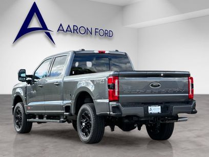 New 2026 Ford F350 Lariat w/ Black Appearance Package