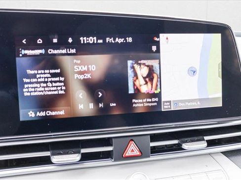 New 2025 Hyundai Elantra Limited image 18