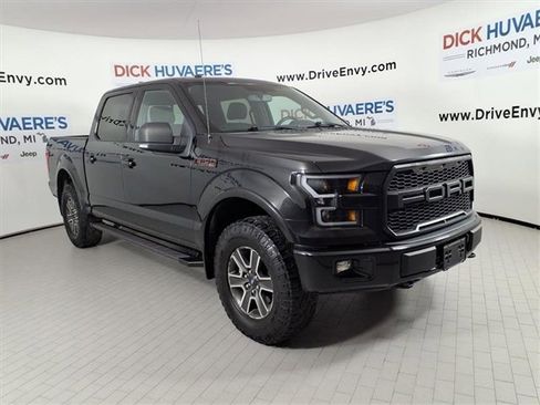 Used 2015 Ford F150 XLT w/ Equipment Group 302A Luxury image 3
