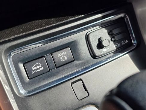 Used 2020 Subaru Ascent Premium w/ Sport Package image 31