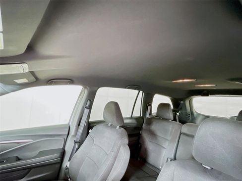 Used 2022 Honda Pilot Sport image 14
