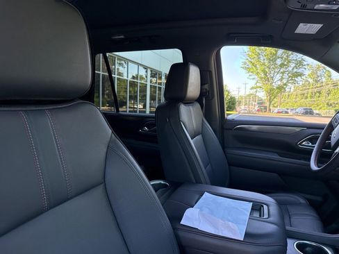 Used 2023 Chevrolet Tahoe RST w/ Luxury Package AWD/4WD image 10