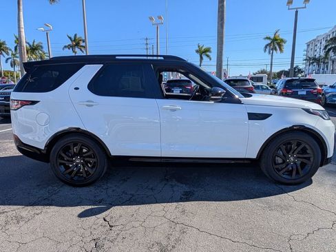 Used 2020 Land Rover Discovery Landmark AWD/4WD image 21
