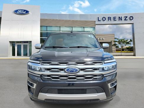 Used 2023 Ford Expedition Max Platinum RWD image 2