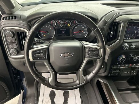 Used 2019 Chevrolet Silverado 1500 LT Trail Boss image 4