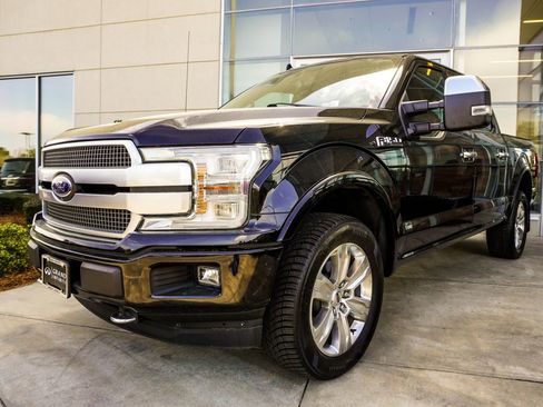 Used 2019 Ford F150 Platinum w/ Equipment Group 701A Luxury image 8