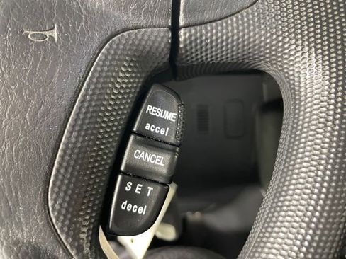 Used 2003 Honda CR-V LX image 10