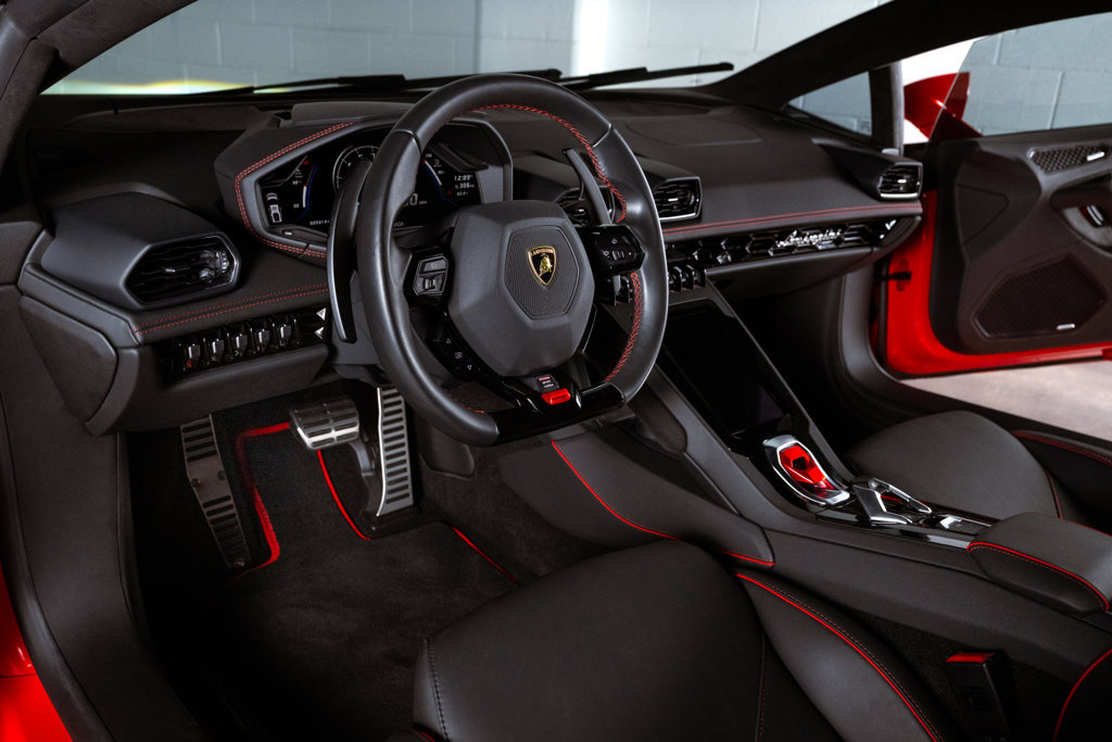 Used 2021 Lamborghini Huracan EVO RWD image 9