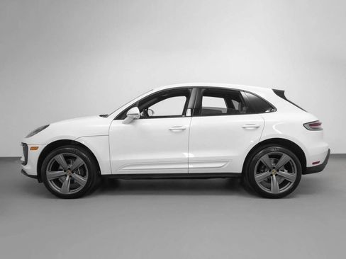 New 2025 Porsche Macan image 99
