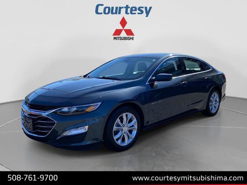 Used 2021 Chevrolet Malibu LT FWD image 1