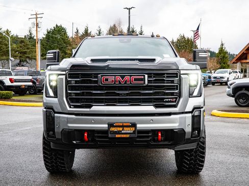 Used 2025 GMC Sierra 3500 AT4 image 10
