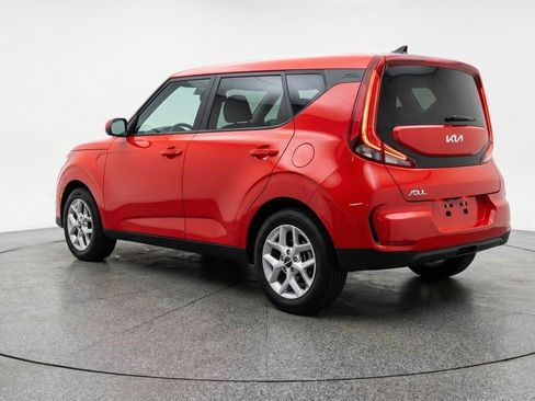 Used 2025 Kia Soul LX w/ LX Technology Package image 6