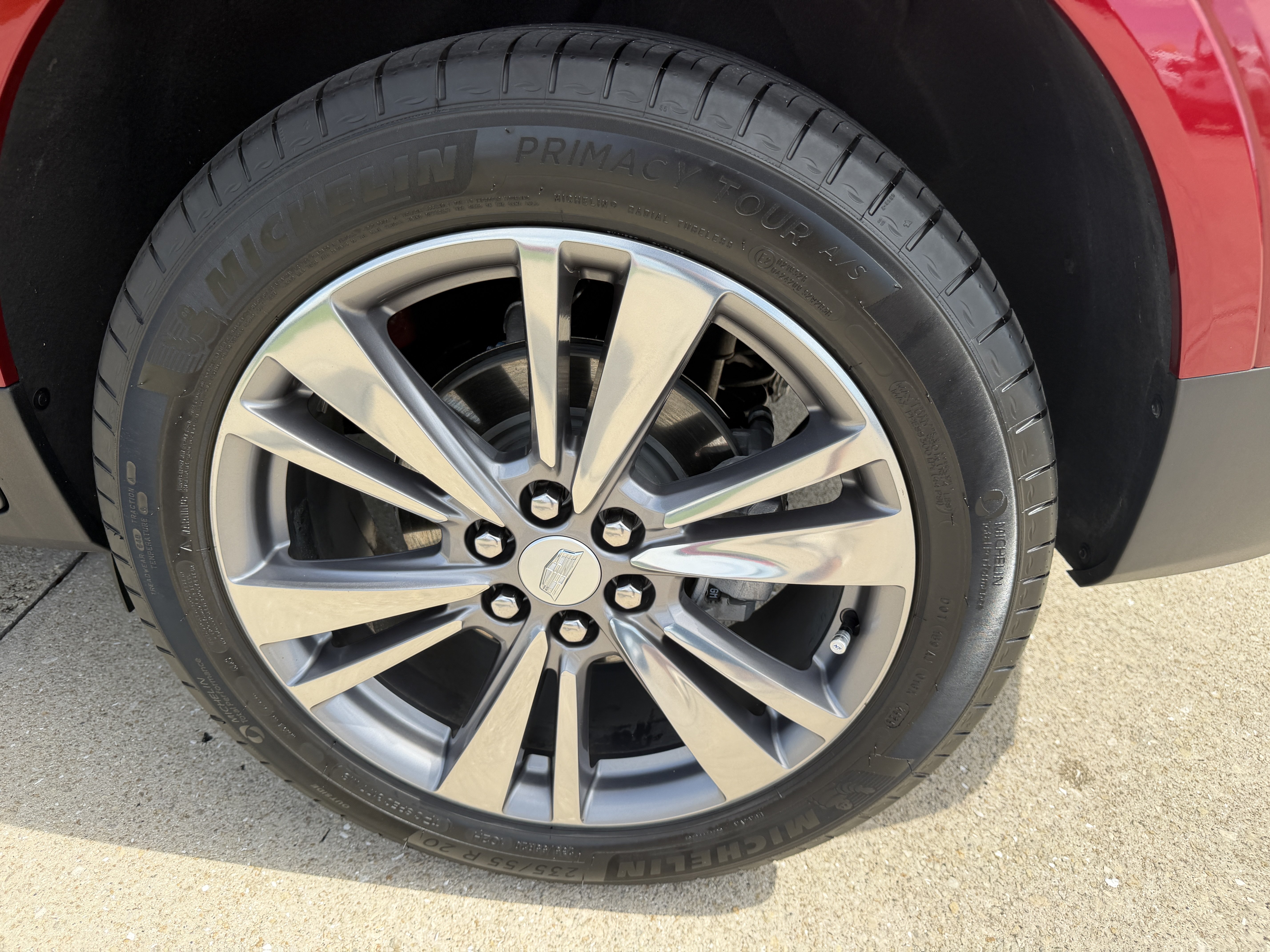 Certified 2024 Cadillac XT5 Premium Luxury FWD image 30