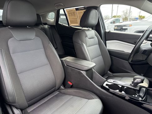 Certified 2024 Chevrolet Trax LT w/ Driver Confidence Package image 41