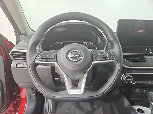 New 2026 Nissan Altima 2.5 SV image 14