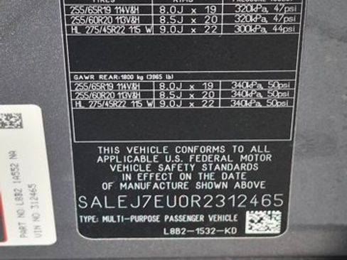 Used 2024 Land Rover Defender 110 S AWD/4WD image 22