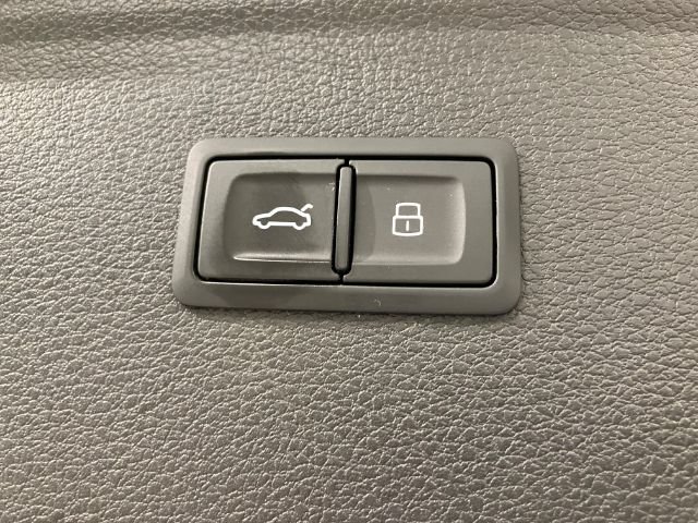 Used 2018 Audi SQ5 Premium Plus AWD/4WD image 48