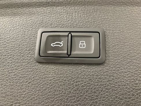 Used 2018 Audi SQ5 Premium Plus AWD/4WD image 48