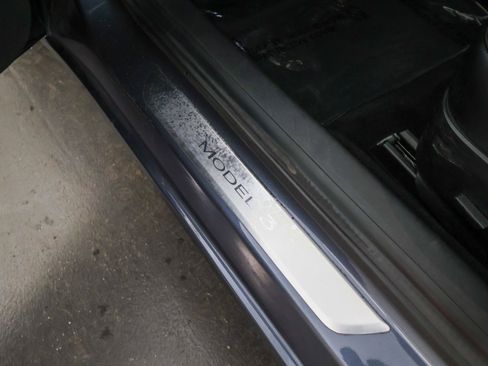 Used 2020 Tesla Model 3 Long Range image 19