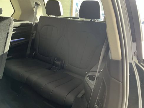 Used 2022 BMW X7 xDrive40i w/ Premium Package image 20