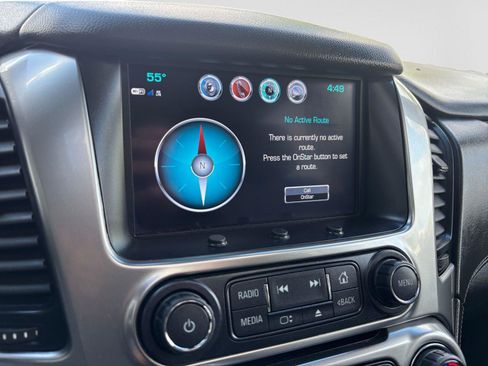 Used 2020 Chevrolet Suburban LT AWD/4WD image 21