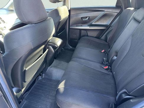 Used 2013 Toyota Venza LE image 10