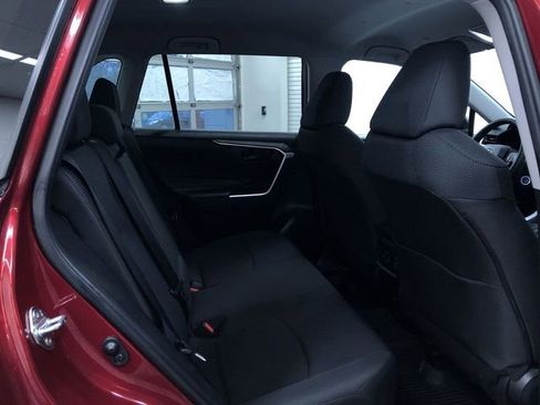 Certified 2023 Toyota RAV4 LE image 21