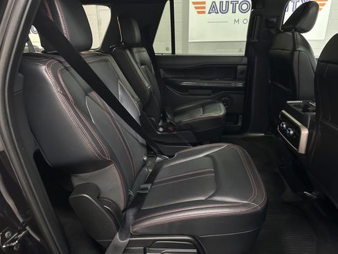 Used 2024 Ford Expedition Max Limited AWD/4WD image 34