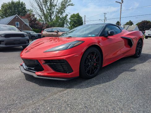 Certified 2025 Chevrolet Corvette Stingray Preferred Conv w/ Stealth Interior Trim Package RWD image 4