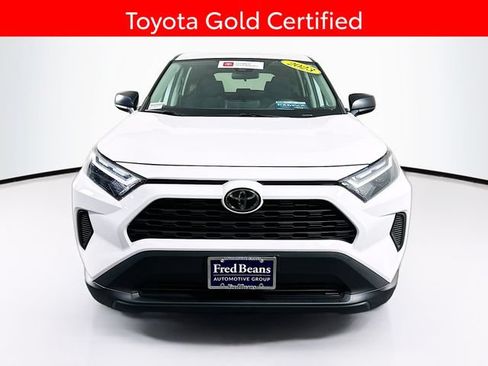 Certified 2023 Toyota RAV4 LE AWD/4WD image 2
